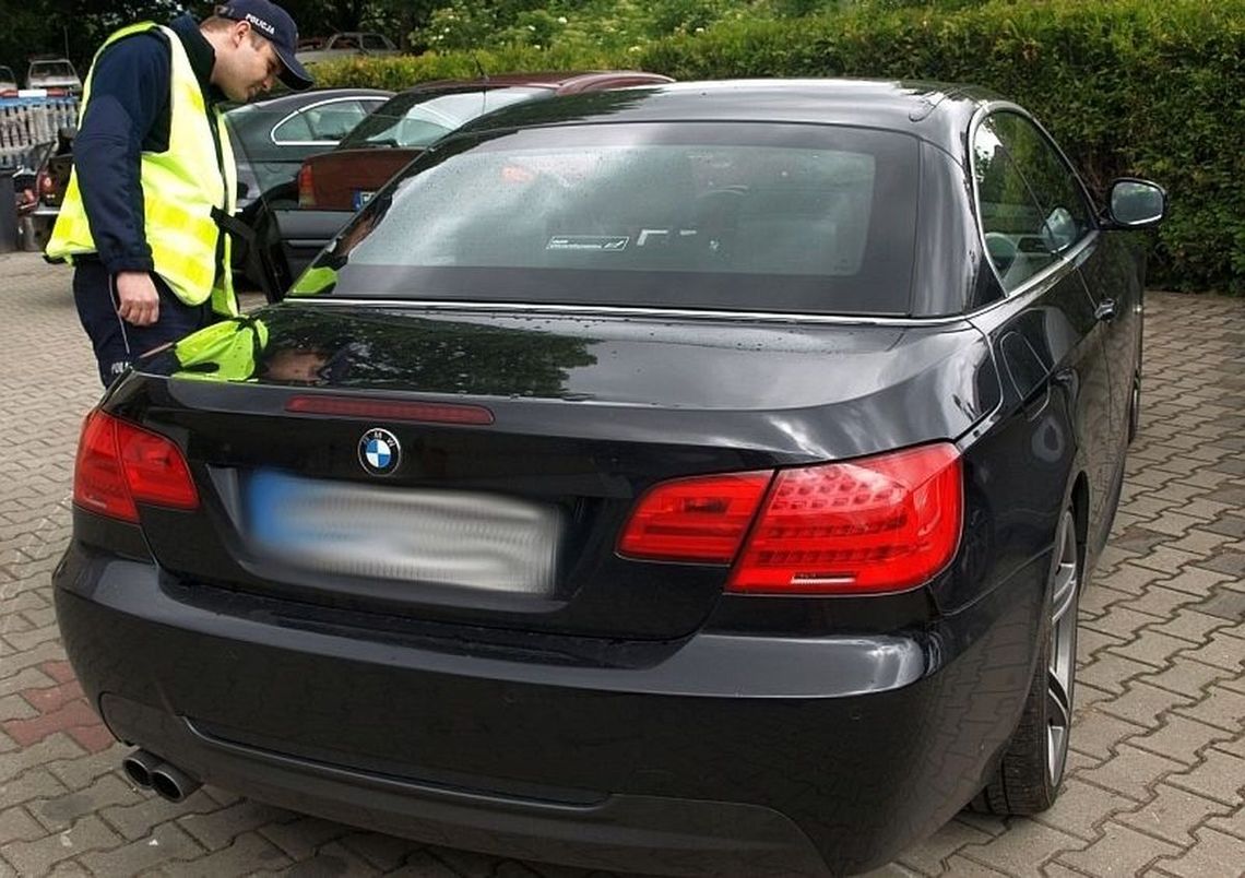 Dwoje kierowców w BMW. Trzeźwa była pasażerem, a pijany prowadził