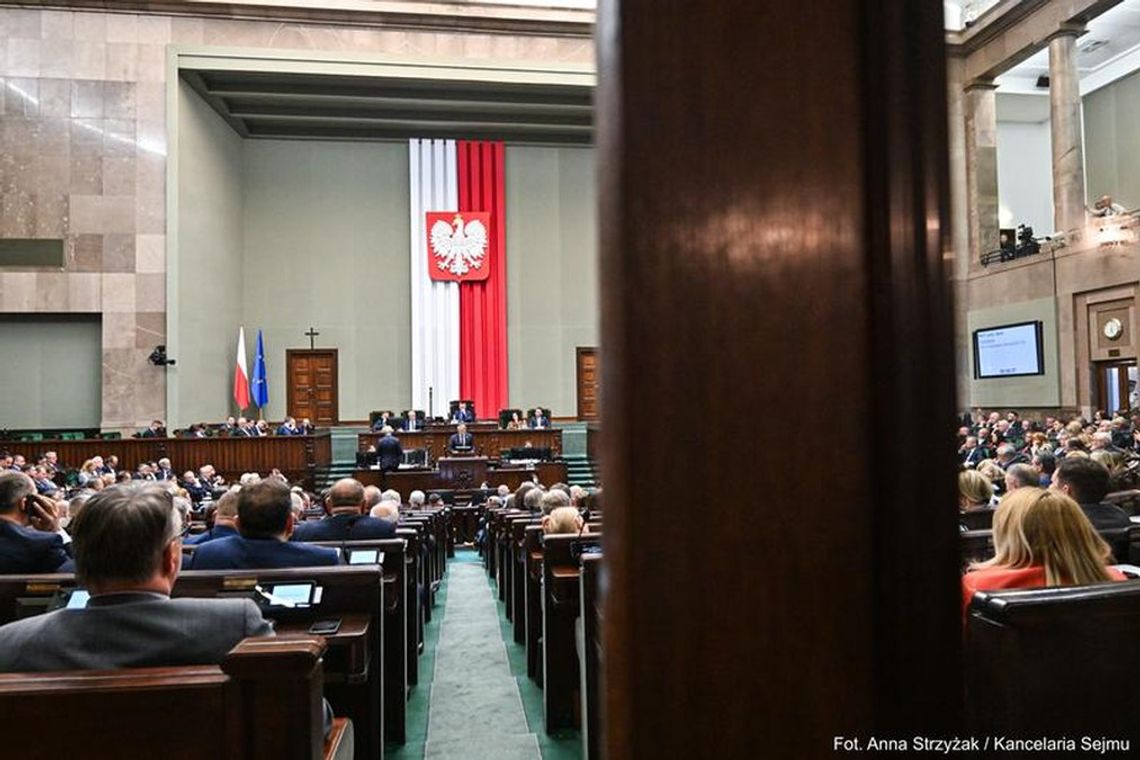 Nowe kary za wagary. Posłowie mocno dostaną po kieszeni