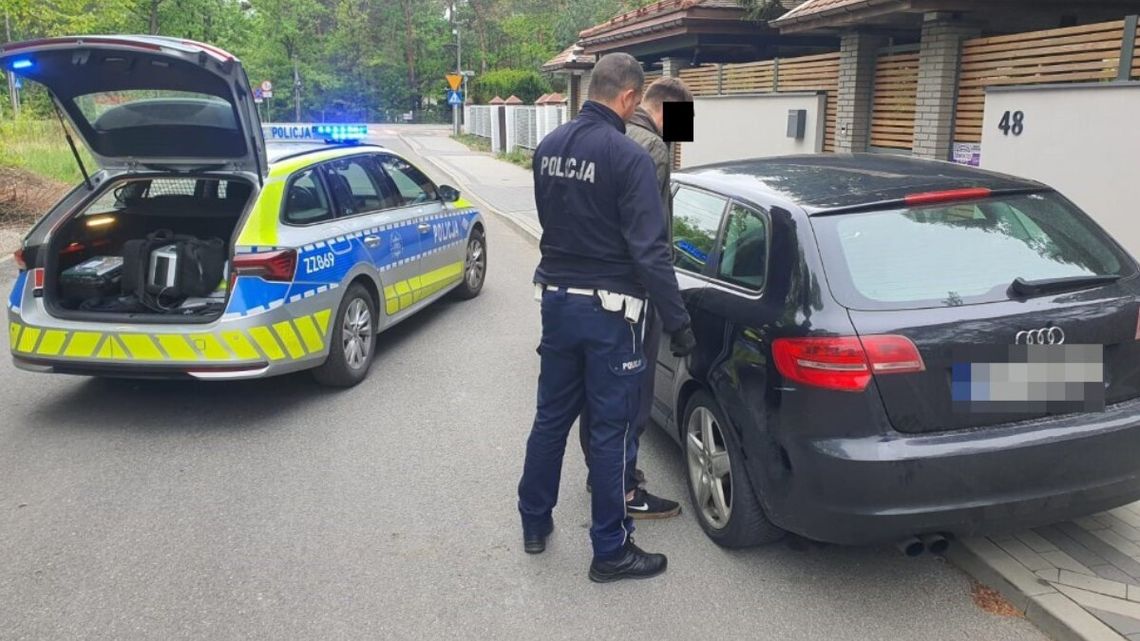 Kierowca uciekał, bo bał się, że ma w organizmie alkohol. Nie miał Kierowca uciekał, bo bał się, że ma w organizmie alkohol. Nie miał