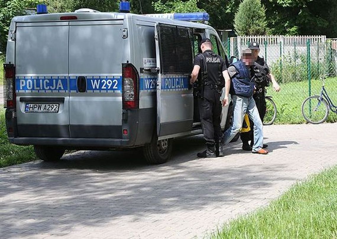 Uciekali w Gryfinie przed policją Uciekali w Gryfinie przed policją