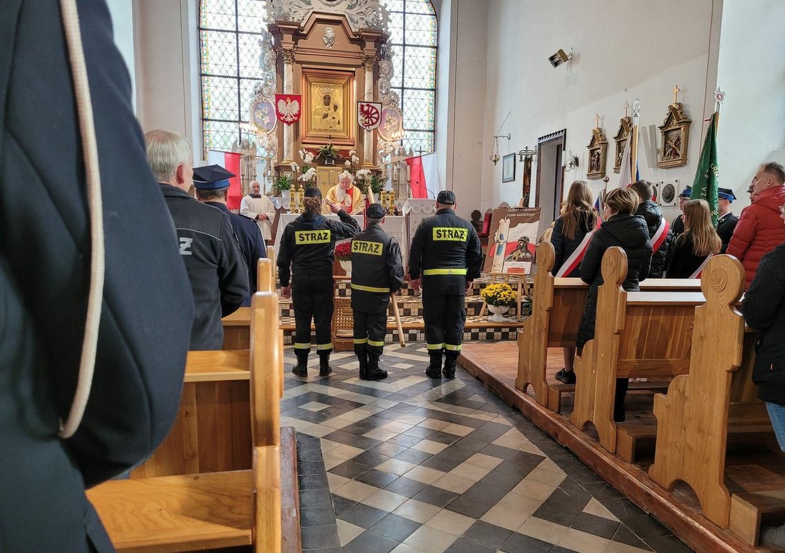 Uczestniczyli we mszy św. w intencji Ojczyzny podczas Święta Niepodległości [FOTO]