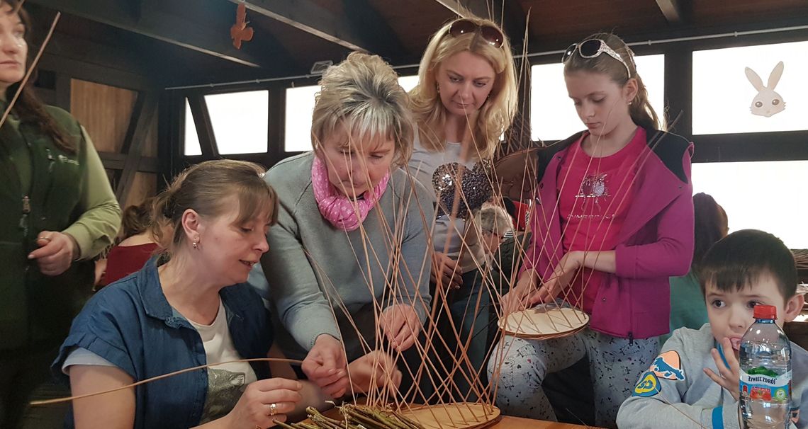 Uczyli wyplatać kosze Uczyli wyplatać kosze