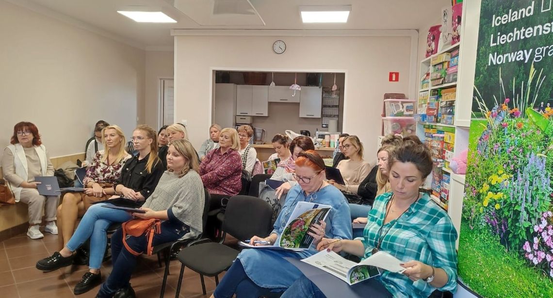 Uczyły się, jak zakładać przydomowe ogródki deszczowe Uczyły się, jak zakładać przydomowe ogródki deszczowe