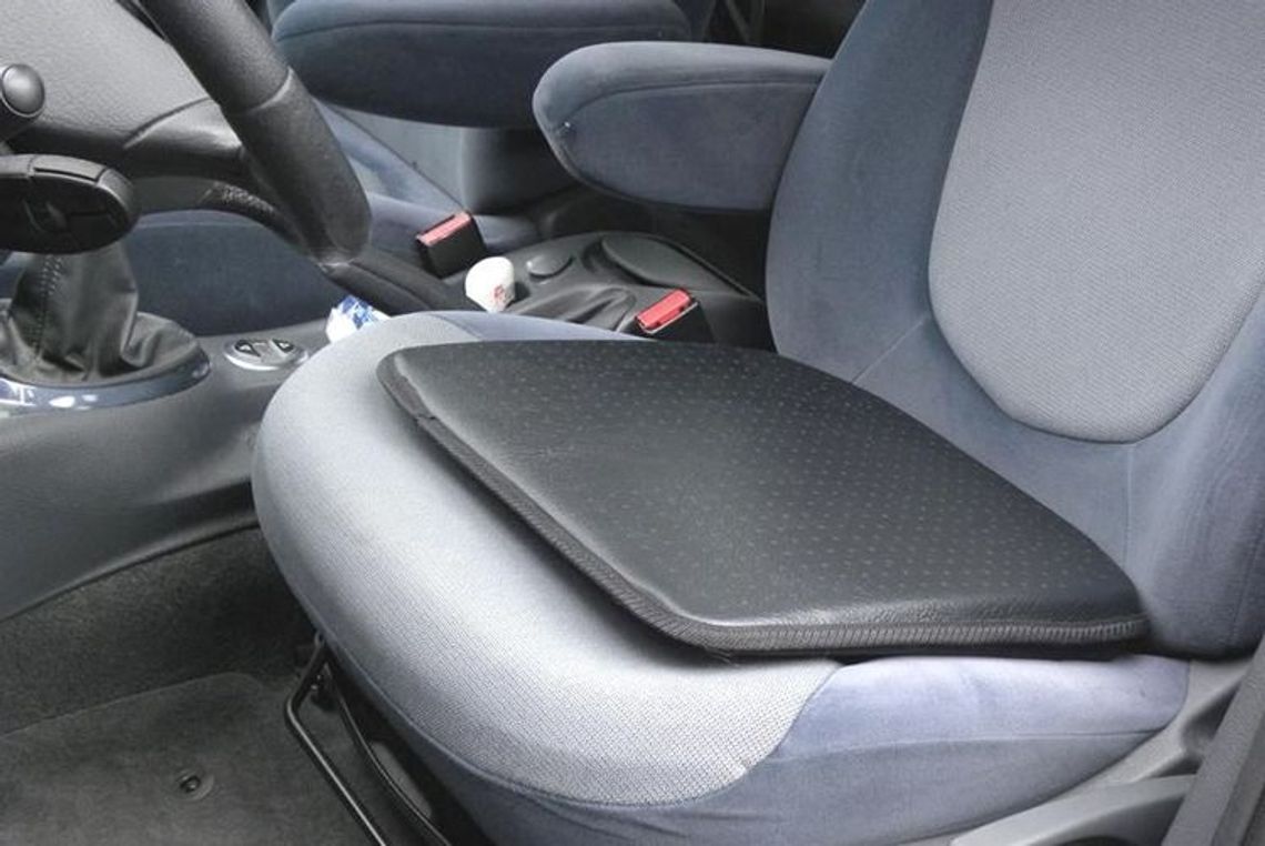 Ukradł komórkę prosto z samochodu Ukradł komórkę prosto z samochodu