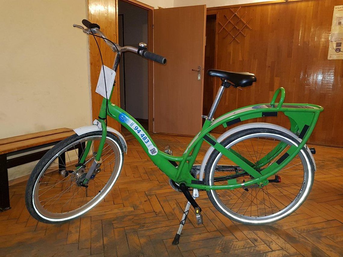 Ukradł rower miejski w Szczecinie i przyjechał nim do domu. Za nim policja... Ukradł rower miejski w Szczecinie i przyjechał nim do domu. Za nim policja...