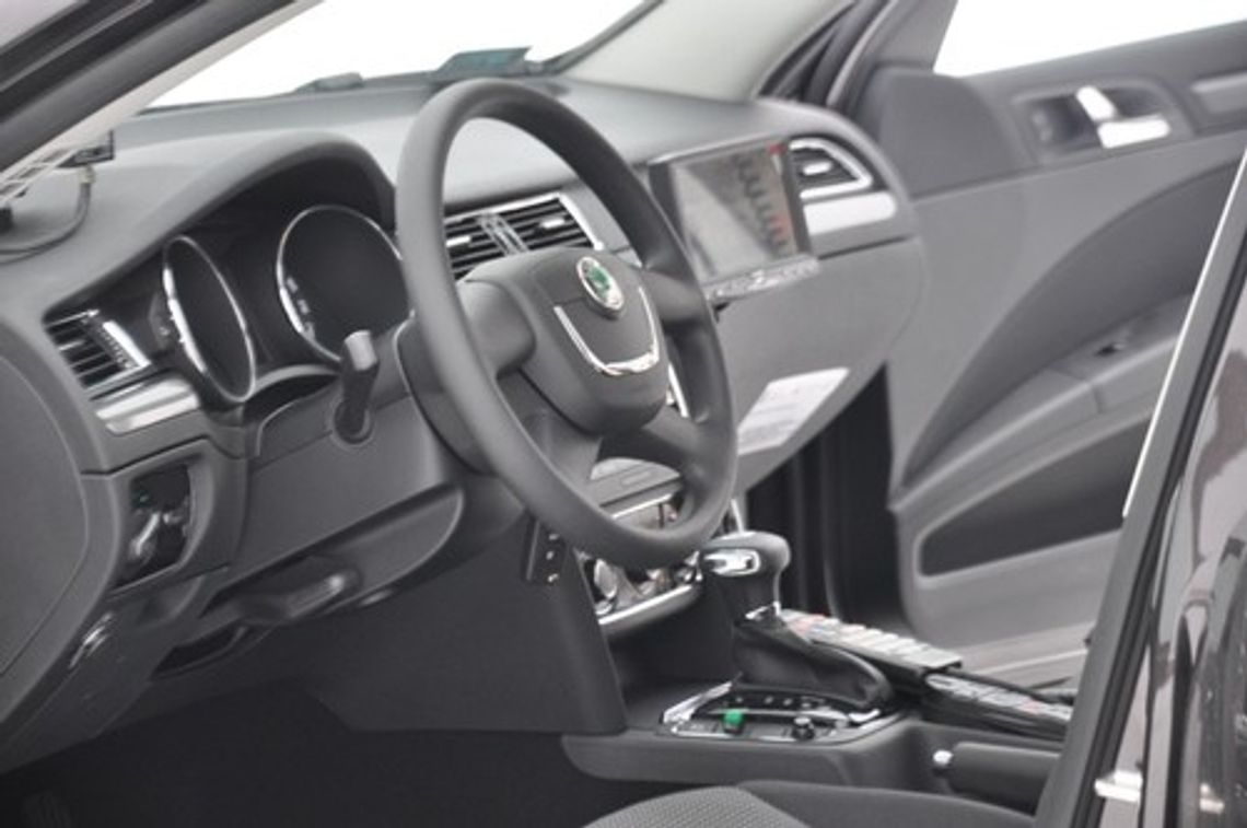 Ukradli mu euro z samochodu