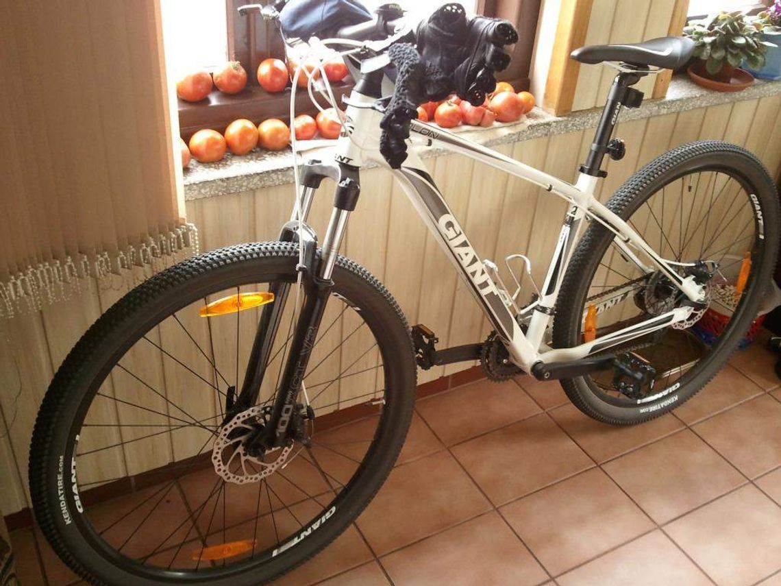 Ukradli rower z bloku Ukradli rower z bloku