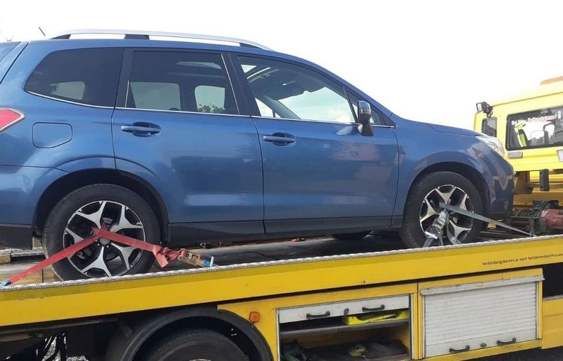 Upały do 40 stopni kontra letnie wyjazdy. Jak schłodzić auto i zaplanować bezpieczną trasę