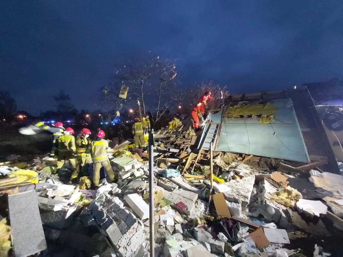 Uratował 4 osoby w ruinach domu po wybuchu gazu. Major Dołęcki jako jeden z pierwszych dotarł do poszkodowanych Uratował 4 osoby w ruinach domu po wybuchu gazu. Major Dołęcki jako jeden z pierwszych dotarł do poszkodowanych