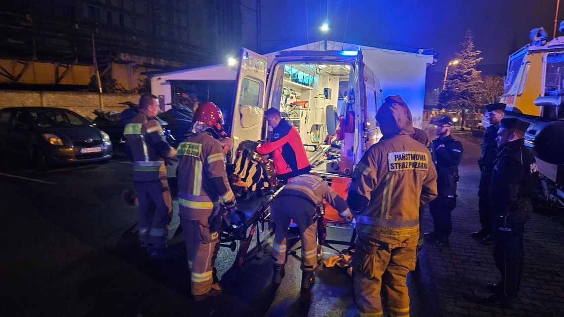 Uratowali go w ostatniej chwili! Mrożący krew w żyłach wyścig z czasem na Odrze Uratowali go w ostatniej chwili! Mrożący krew w żyłach wyścig z czasem na Odrze