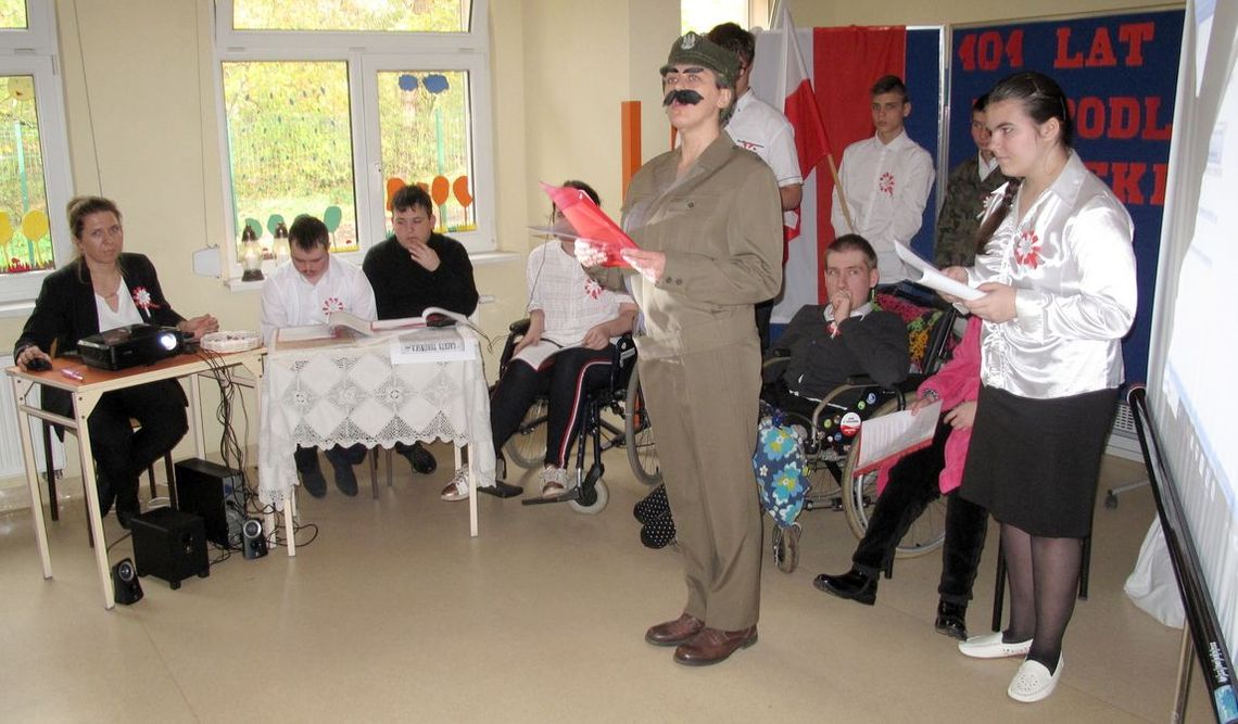 W biało-czerwonych barwach o historii i patriotyzmie W biało-czerwonych barwach o historii i patriotyzmie