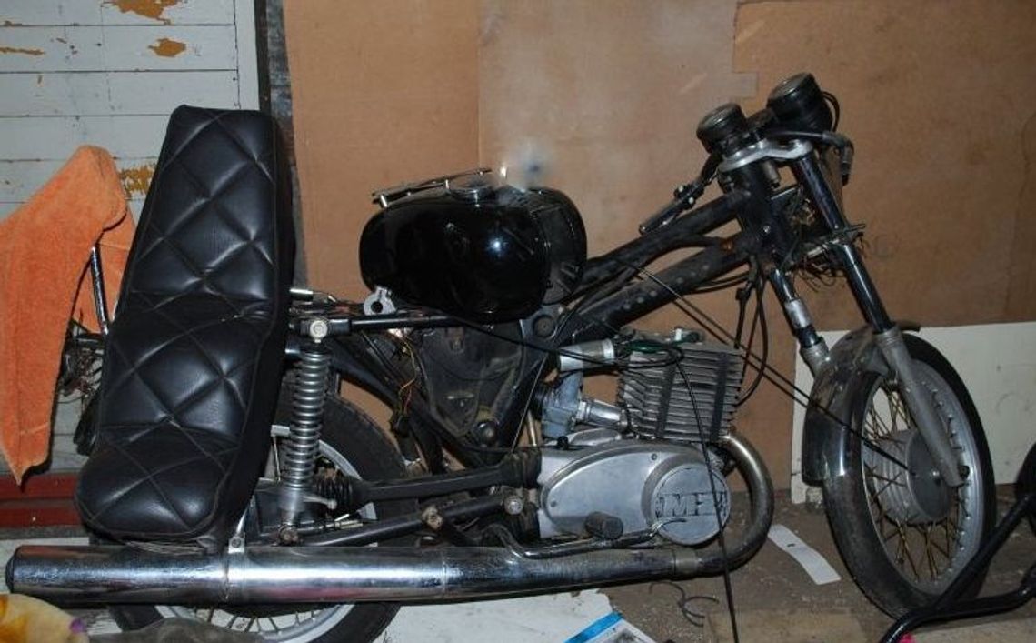 W garażu były dwa motocykle. Złodziej ukradł tylko jeden, ale coś jeszcze W garażu były dwa motocykle. Złodziej ukradł tylko jeden, ale coś jeszcze