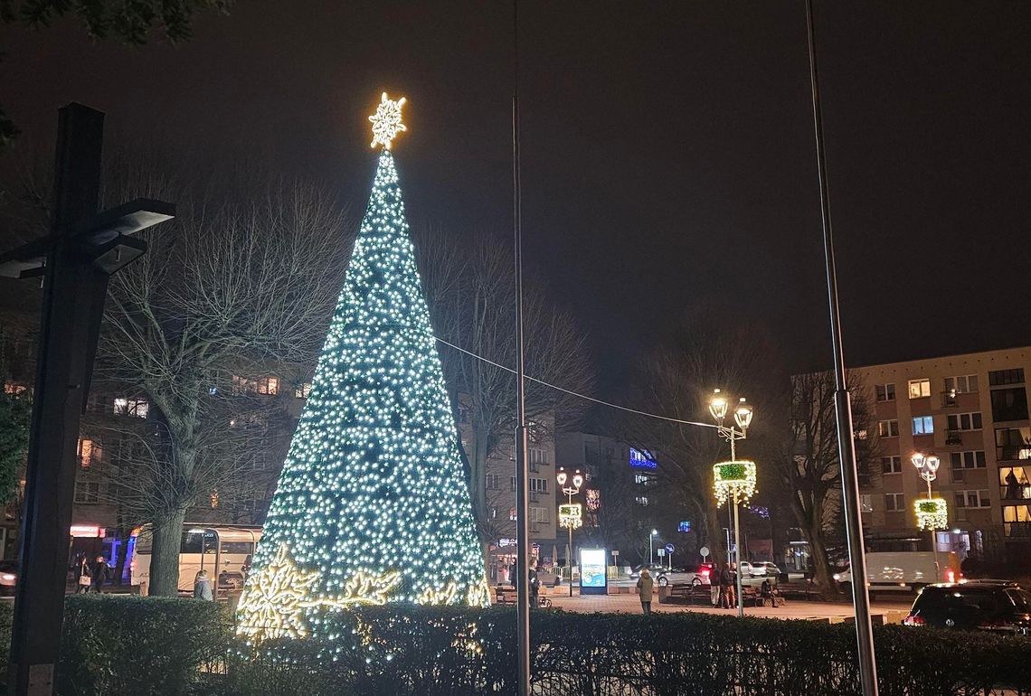 W Gryfinie skromniej ze świątecznymi ozdobami. Podoba się? W Gryfinie skromniej ze świątecznymi ozdobami. Podoba się?