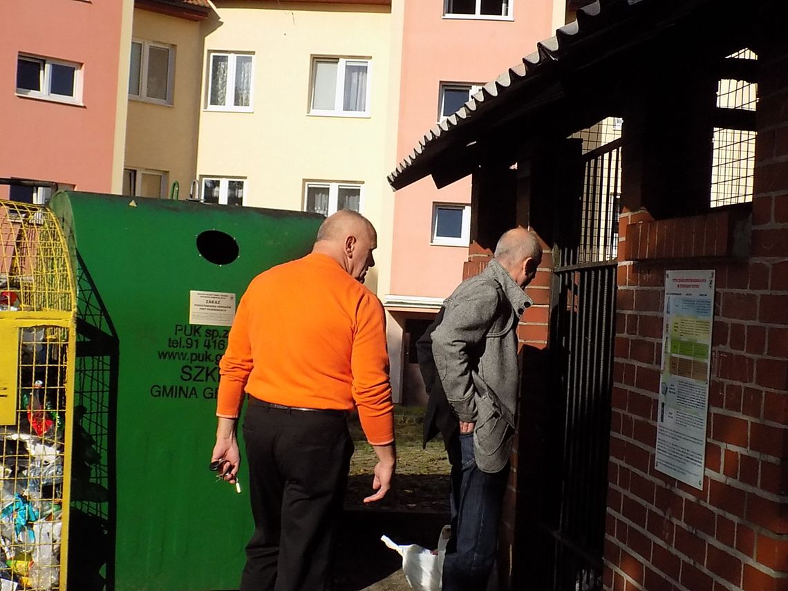 W nocy spłonął podpalony samochód W nocy spłonął podpalony samochód