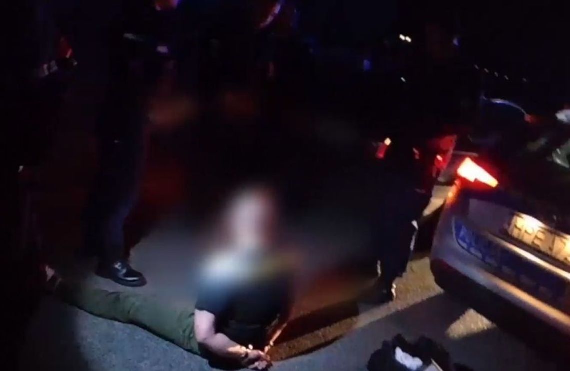 W parku złapany pod wpływem narkotyków W parku złapany pod wpływem narkotyków