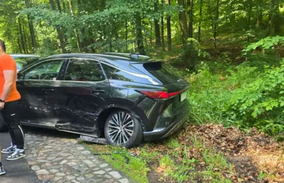 W tego Lexusa uderzył pijany kierowca Skody. Sprawca rano miał prawie 3 promile!