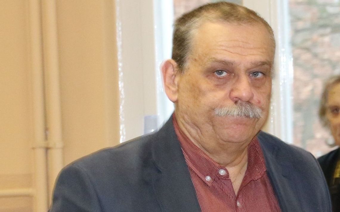 Wacław Gołąb kierownikiem administracji szkół