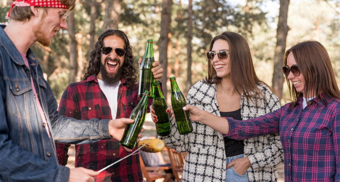Zobacz, ile wydajemy na piwo w lecie. Wakacyjny boom alkoholowy - najnowsze dane o sprzedaży alkoholu Zobacz, ile wydajemy na piwo w lecie. Wakacyjny boom alkoholowy - najnowsze dane o sprzedaży alkoholu