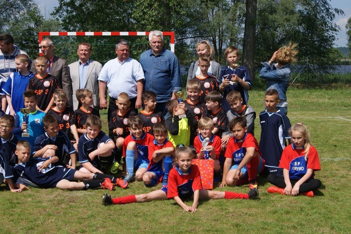 Walczyli w systemie "każdy z każdym"