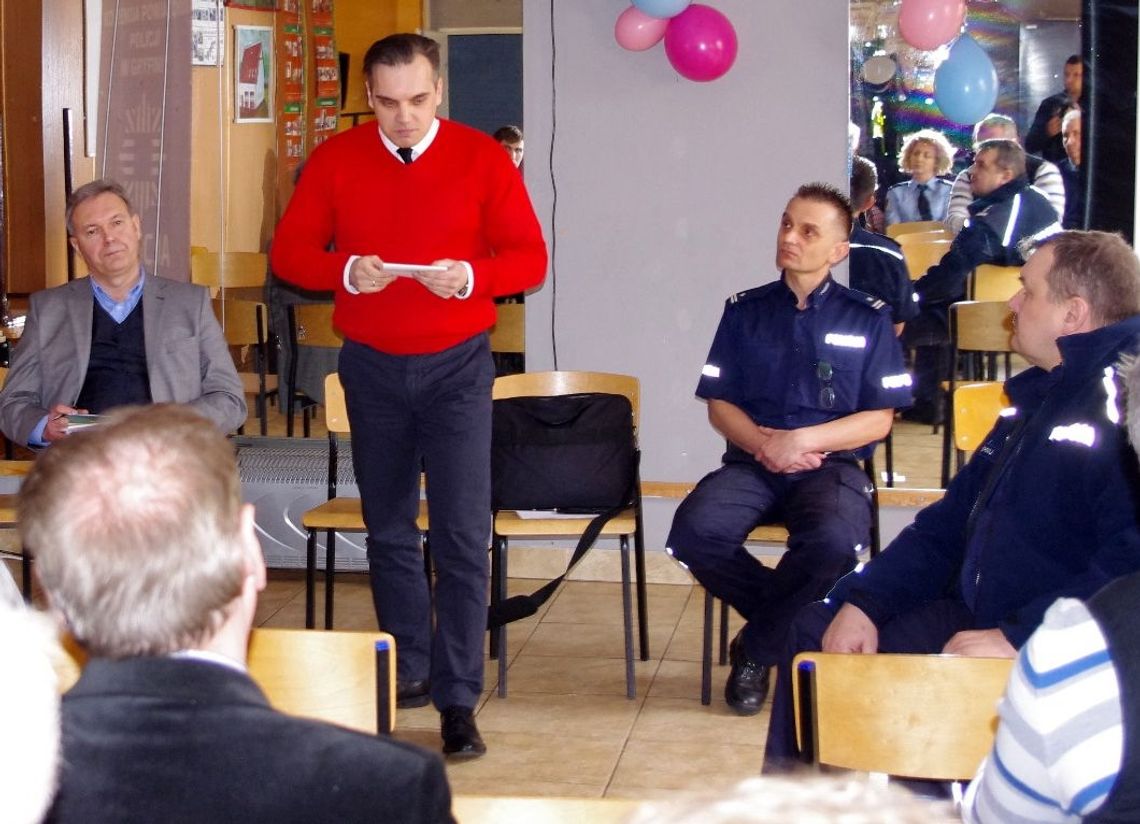 Wdali się w dyskusję z policją Wdali się w dyskusję z policją