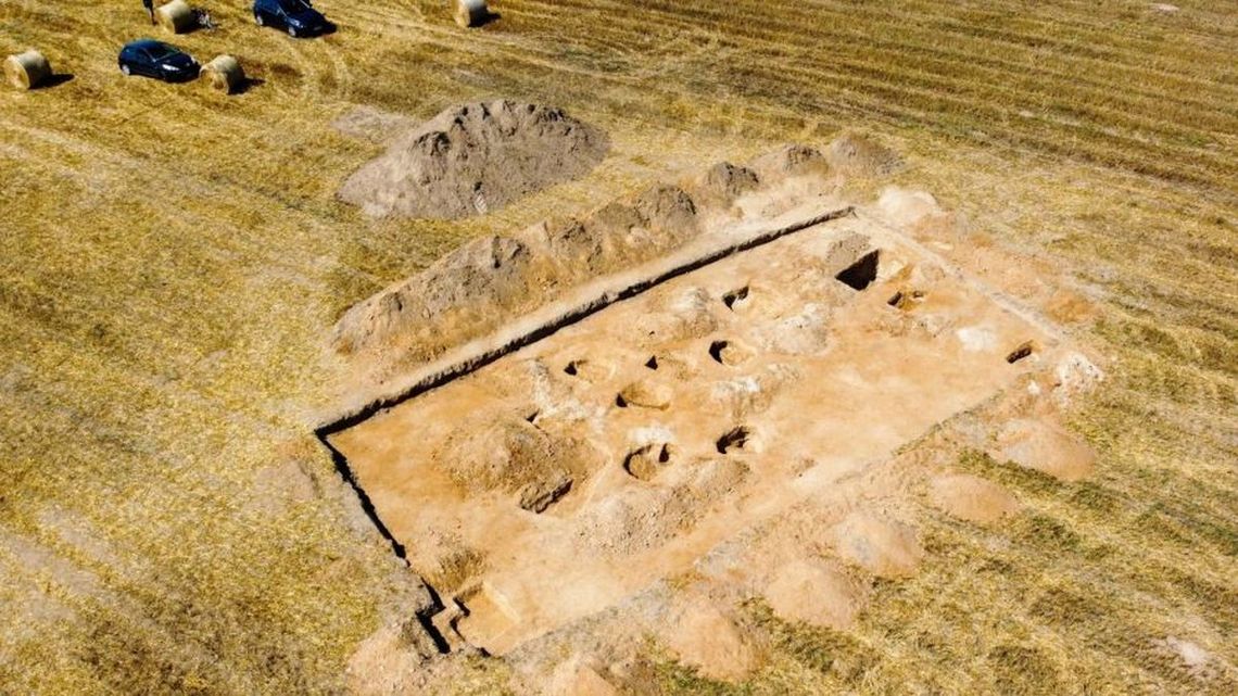 Wiatraki można postawić gdzie indziej, ale zniszczonej historii nie da się odkopać po raz drugi. Wiatraki można postawić gdzie indziej, ale zniszczonej historii nie da się odkopać po raz drugi.