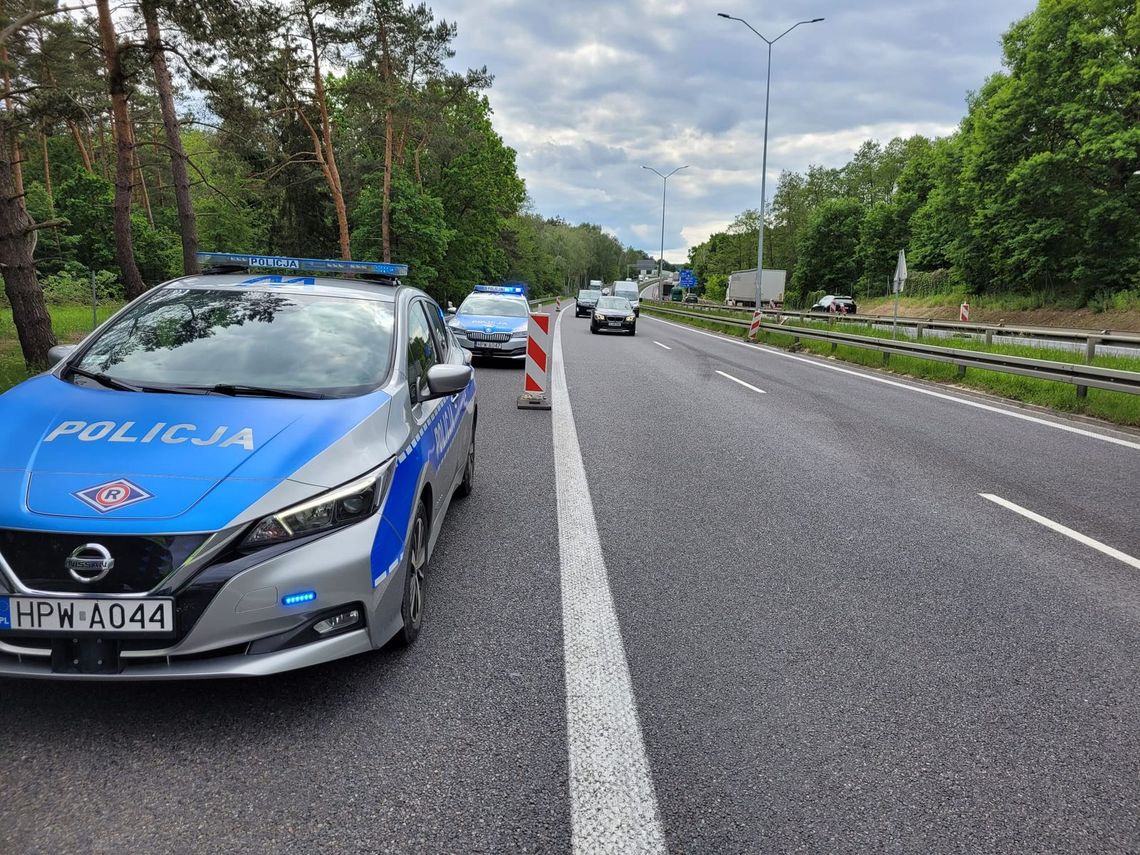 Więcej kontroli policji, także z użyciem drona na przebudowywanej drodze