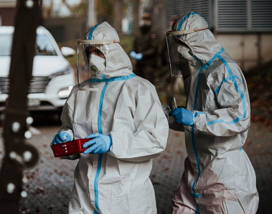 Więcej zakażeń i ofiar śmiertelnych Więcej zakażeń i ofiar śmiertelnych