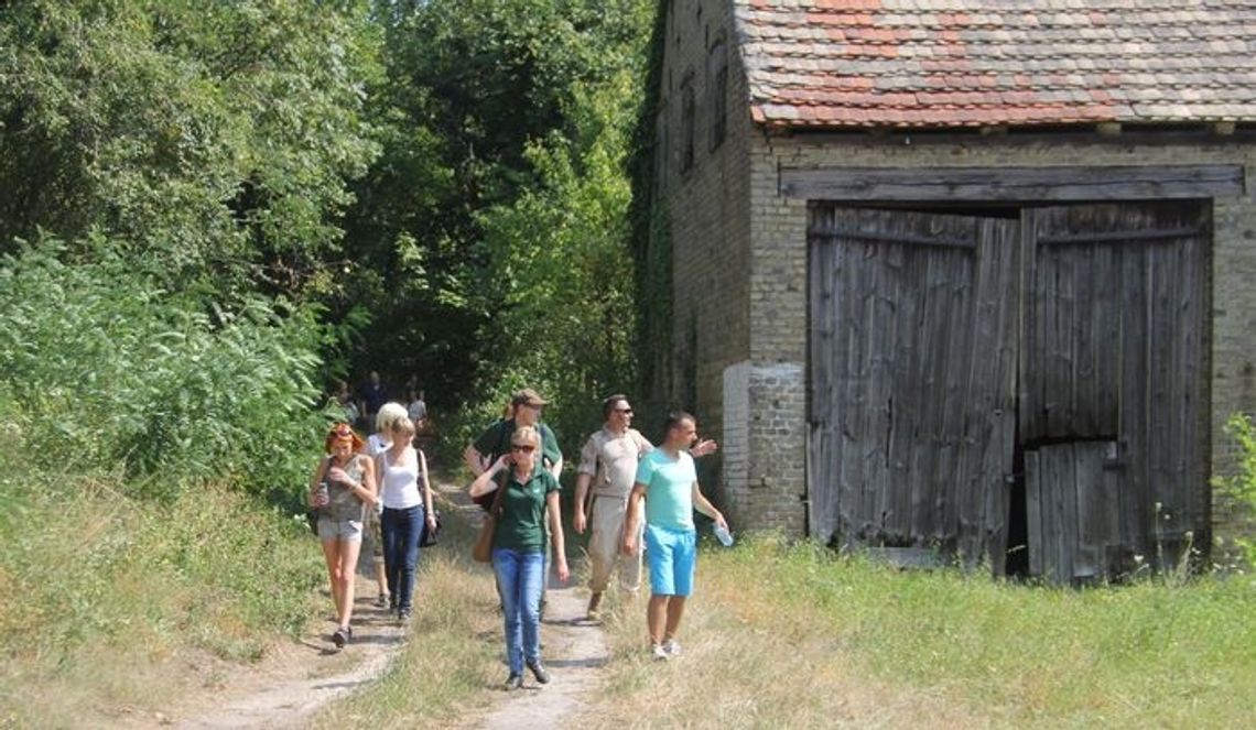 Wiejski piknik, czyli coś dla ducha i coś dla ciała Wiejski piknik, czyli coś dla ducha i coś dla ciała
