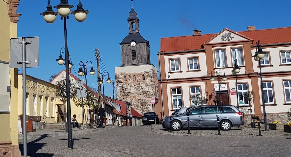 Większość nosi maseczki, ale nie wszyscy