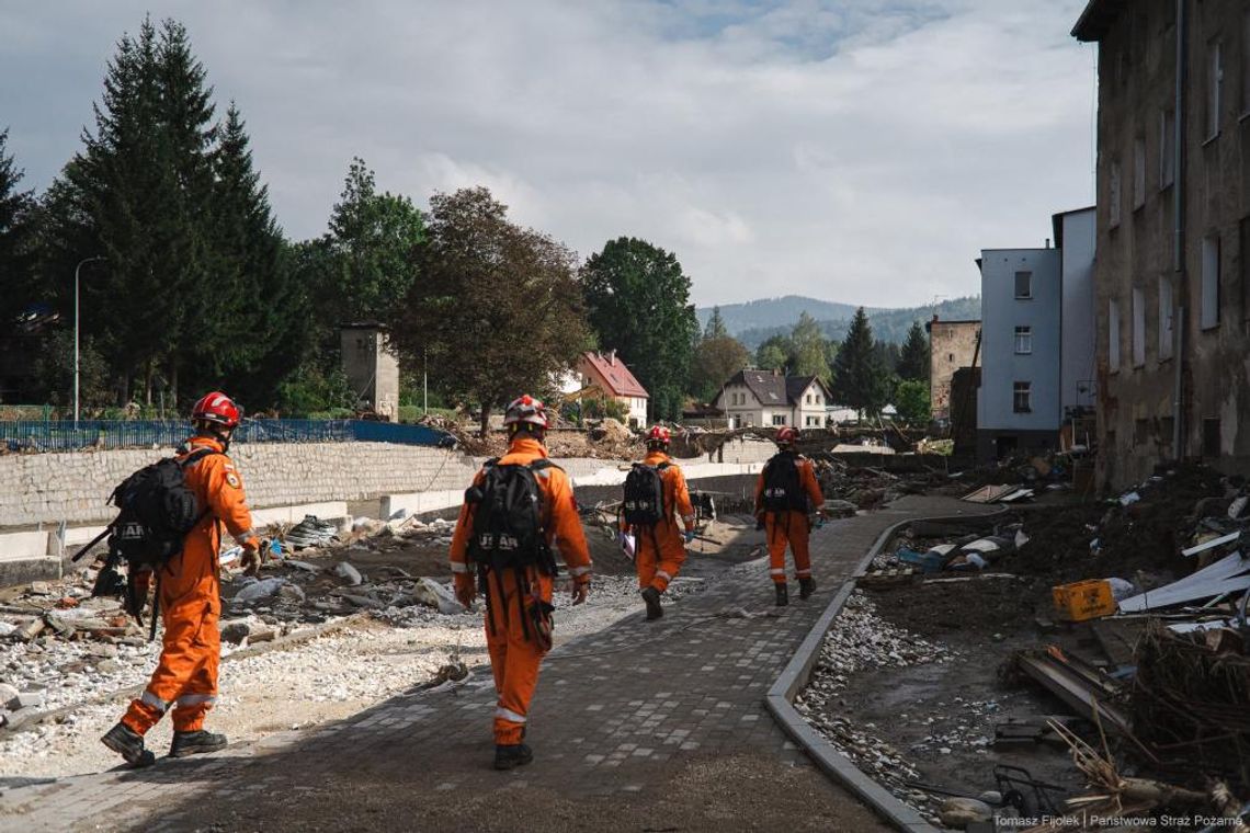 Trzeba podliczyć powodziowe straty. Zniszczenia idą w miliardy złotych