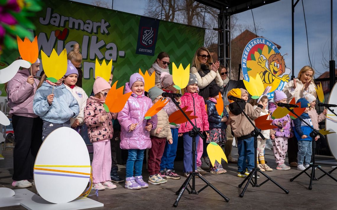 Wielkanocny jarmark w Gryfinie. Sprawdź, kto stworzył palmowe arcydzieło i co skradło podniebienia mieszkańców Wielkanocny jarmark w Gryfinie. Sprawdź, kto stworzył palmowe arcydzieło i co skradło podniebienia mieszkańców