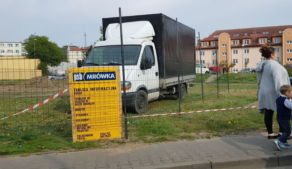 Wiemy co za budynek powstaje naprzeciwko Biedronki Wiemy co za budynek powstaje naprzeciwko Biedronki