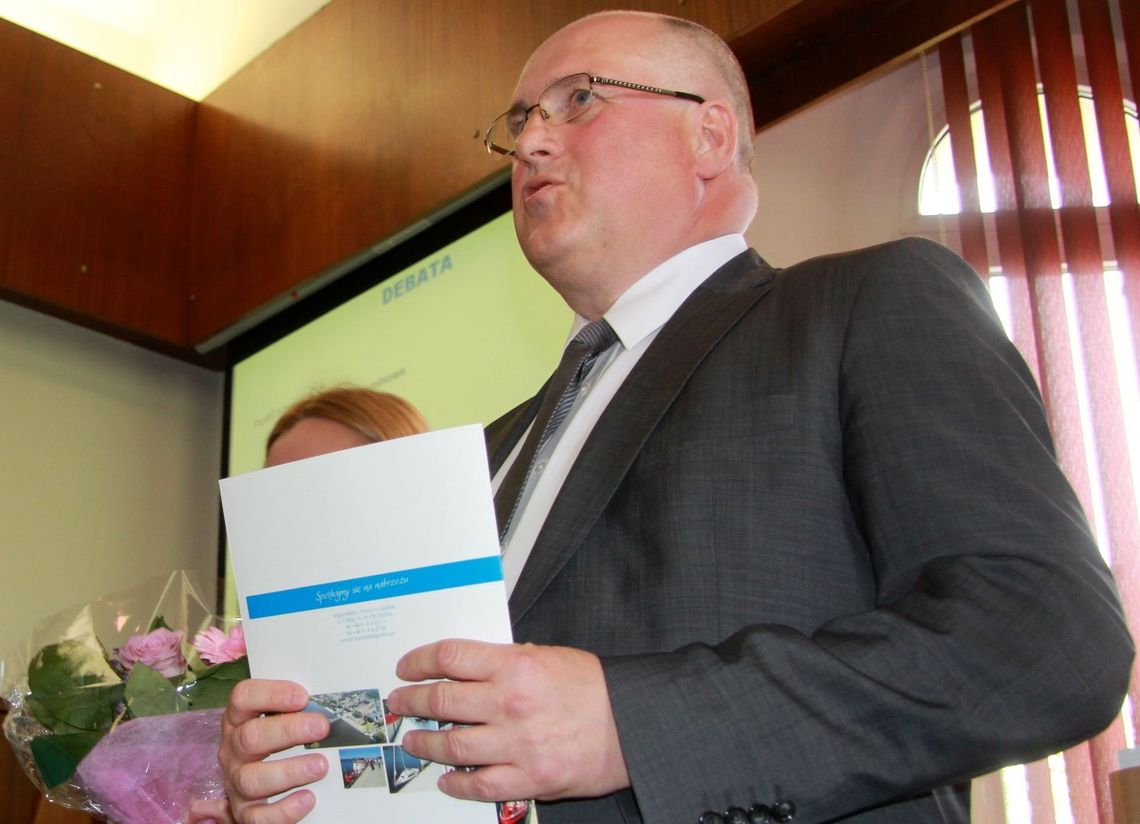 Wiezie z Warszawy ćwierć miliona złotych Wiezie z Warszawy ćwierć miliona złotych