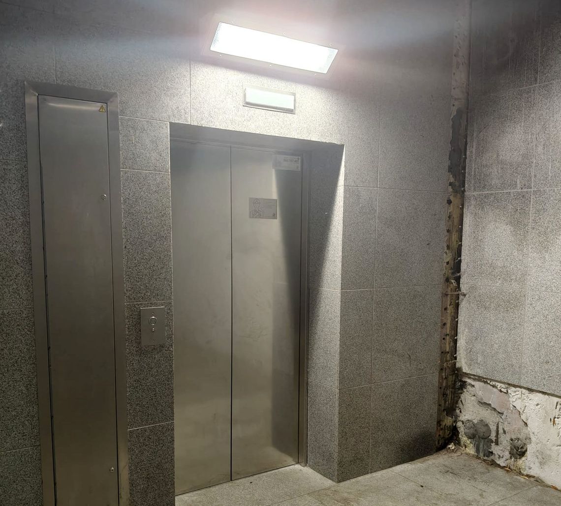 Winda nie działa, a ramp nadal nie ma Winda nie działa, a ramp nadal nie ma