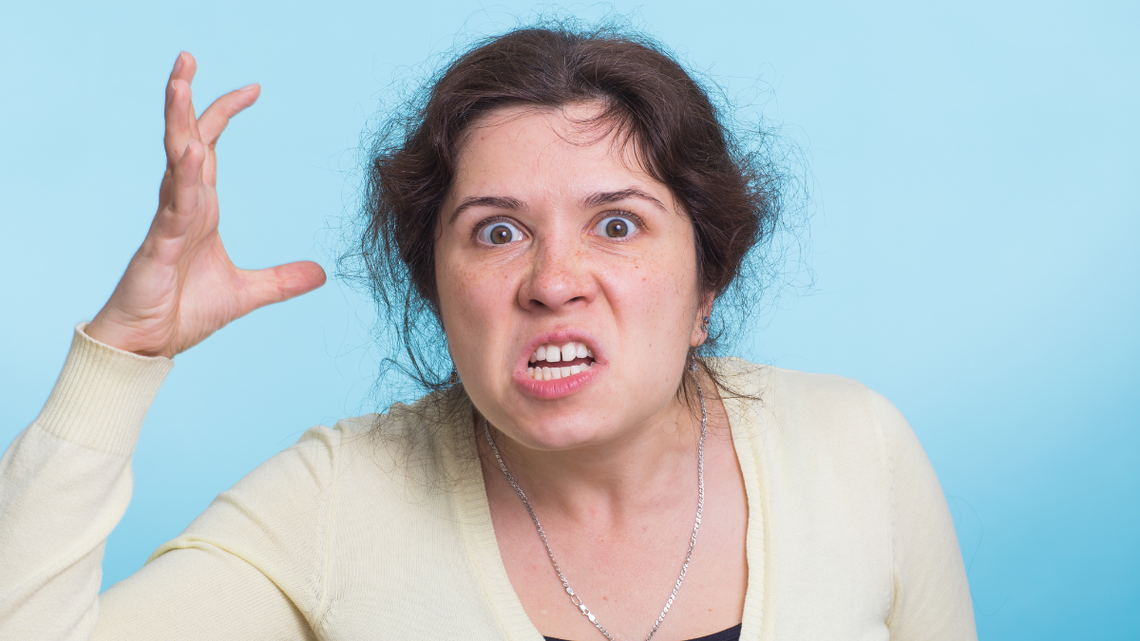 Ze stetoskopu zrobiła pętlę i dusiła nim lekarza. Dlaczego zaatakowała medyka?