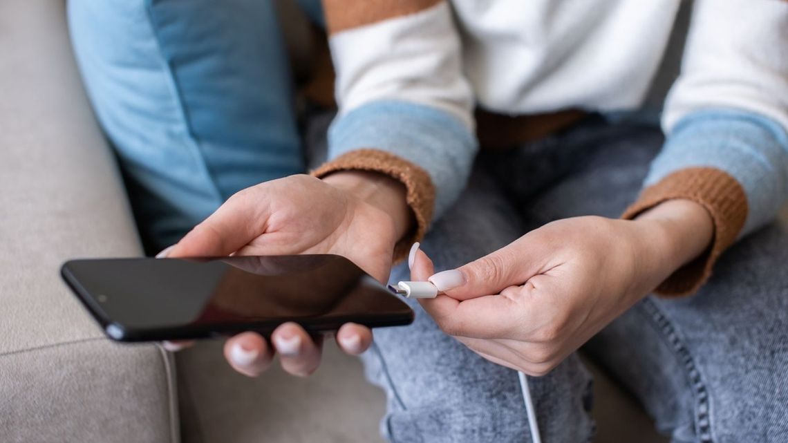 Jedna ładowarka czyni cuda. Ładujesz wiele urządzeń - to już teraz