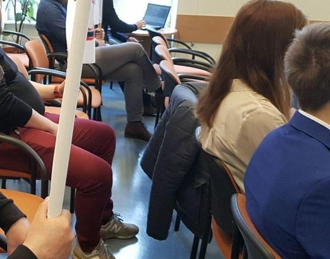 Wkurzeni pasażerowie chcą zaprotestować na sesji w Gryfinie Wkurzeni pasażerowie chcą zaprotestować na sesji w Gryfinie