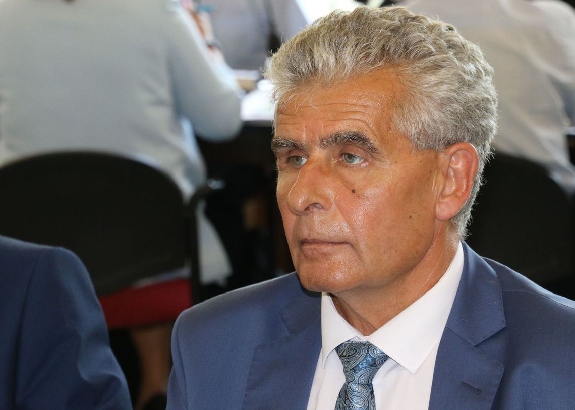 Władysława Pielechowskiego miękkie lądowanie z GTBS do wydziału edukacji Władysława Pielechowskiego miękkie lądowanie z GTBS do wydziału edukacji