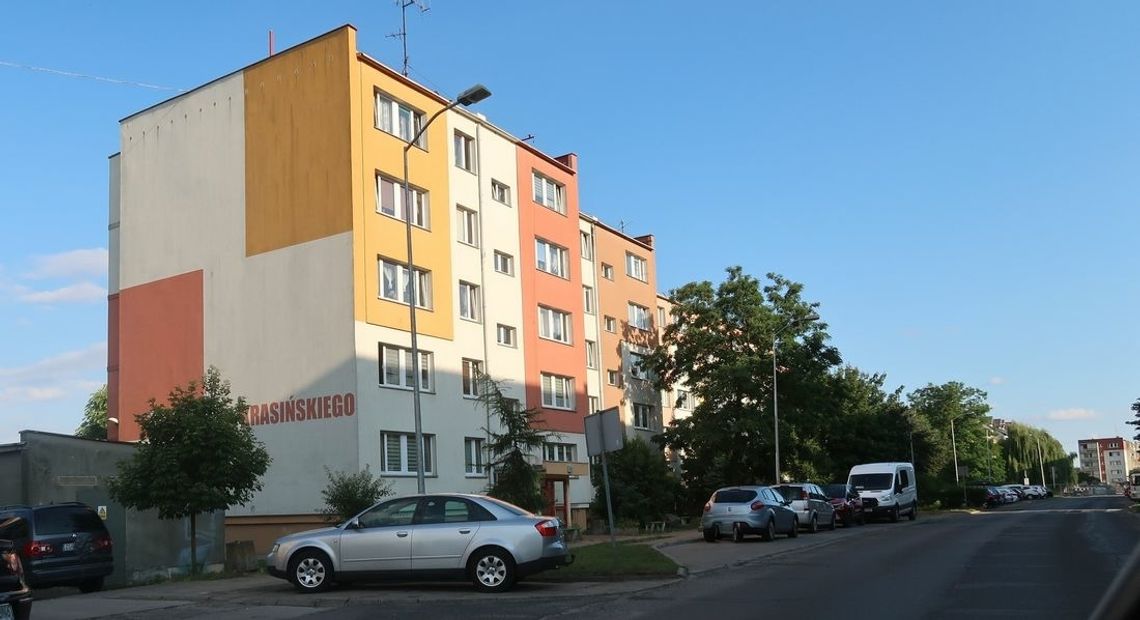 Włamali się i obrabowali mieszkanie Włamali się i obrabowali mieszkanie