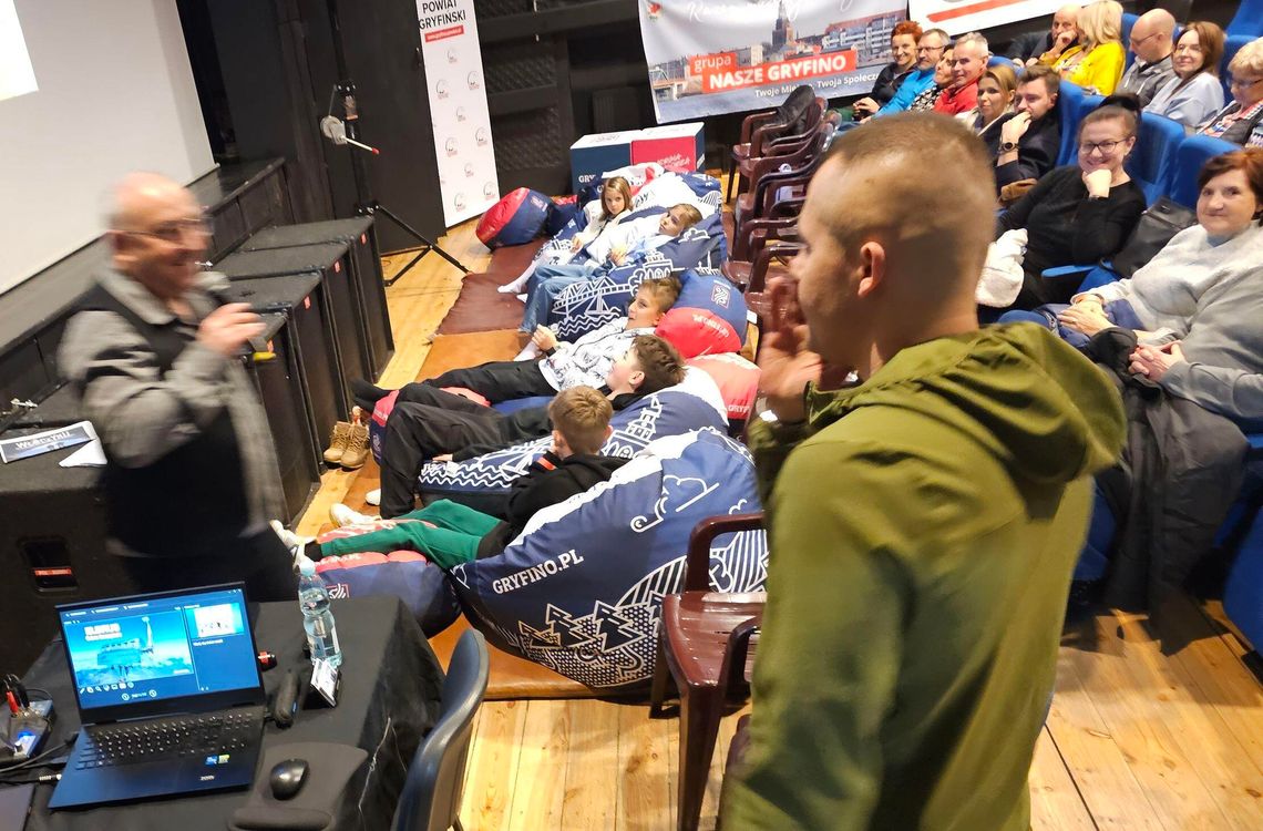 Włóczykij na półmetku! Przed nami gorący festiwalowy dzień w Gryfinie Włóczykij na półmetku! Przed nami gorący festiwalowy dzień w Gryfinie