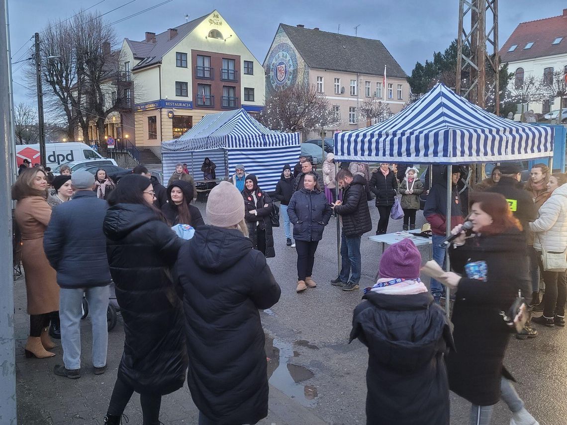 WOŚP 2025 w deszczu, ale z uśmiechem. 33. Finał w Cedyni [FOTO]