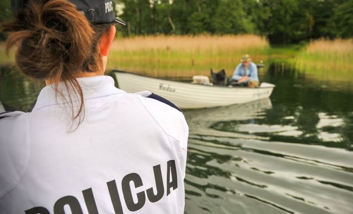 Wpadł gdy sprawdzali kartę wędkarską. 8 listów gończych za nim wysłano