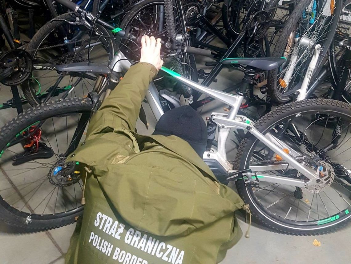 Wpadł, jadąc busem wypełnionym kradzionymi rowerami. Sprawa Prokuratury Rejonowej w Gryfinie