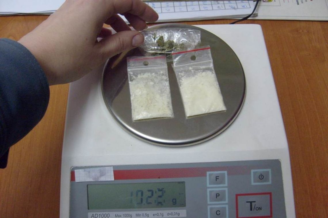 Wpadł w Gryfinie z 2 rodzajami narkotyków Wpadł w Gryfinie z 2 rodzajami narkotyków