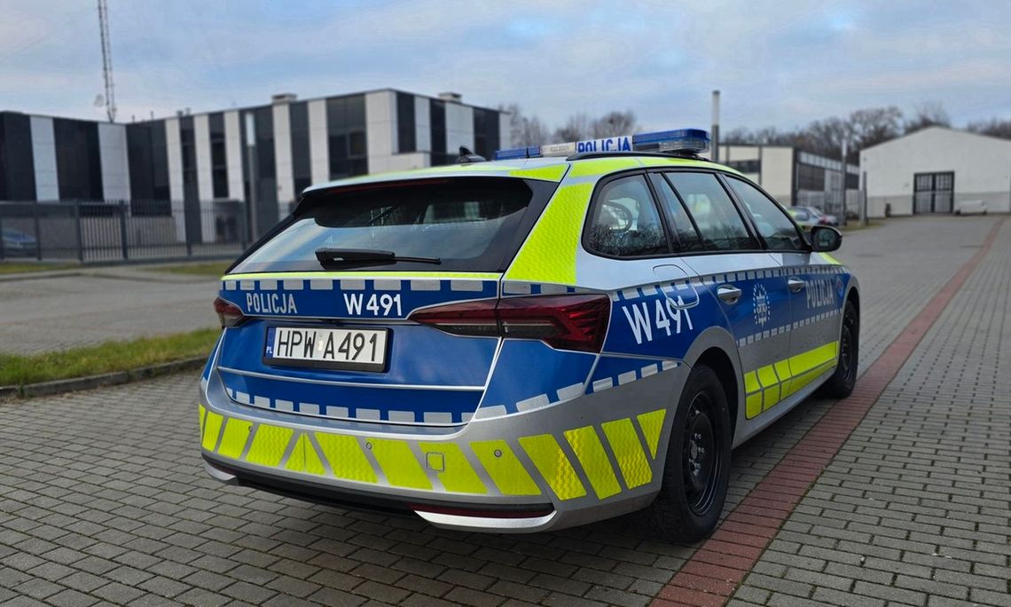 Wsparcie dla drogówki. Nowy radiowóz już na drogach powiatu gryfińskiego