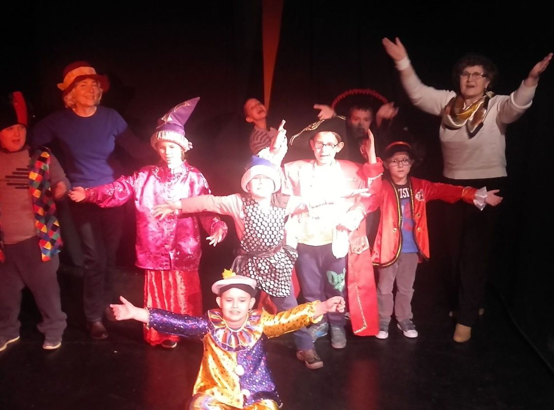 Wspólne zabawy na scenie Wspólne zabawy na scenie