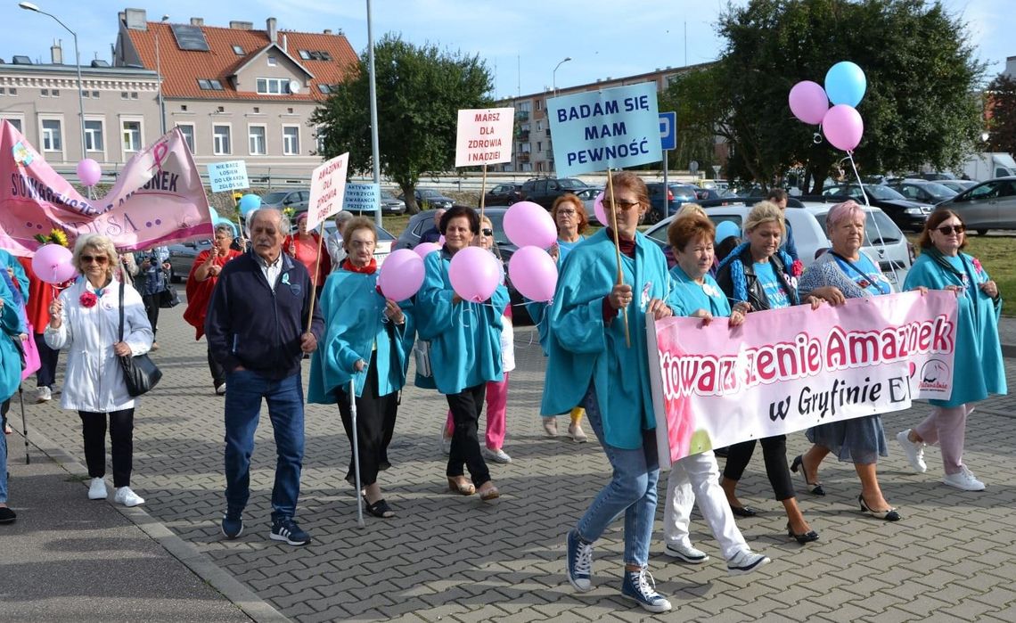 Wspólnota daje siłę. Marsz Życia zorganizowany przez Stowarzyszenie Amazonek "Ewa"