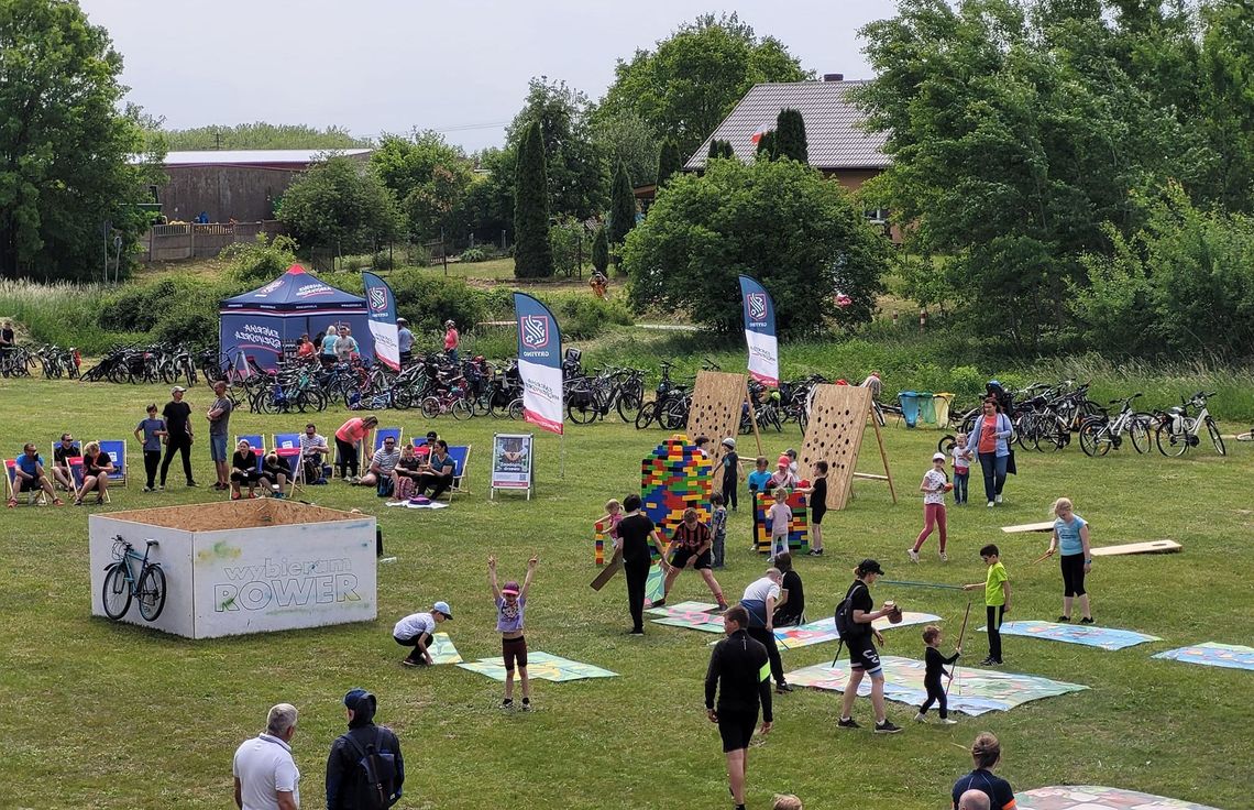 Wybrali rower i uczestniczyli w ekorajdzie Wybrali rower i uczestniczyli w ekorajdzie