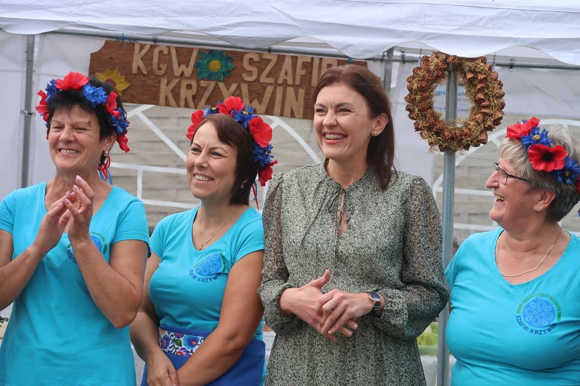 Wygrali milion złotych w konkursie szczepionkowym Wygrali milion złotych w konkursie szczepionkowym