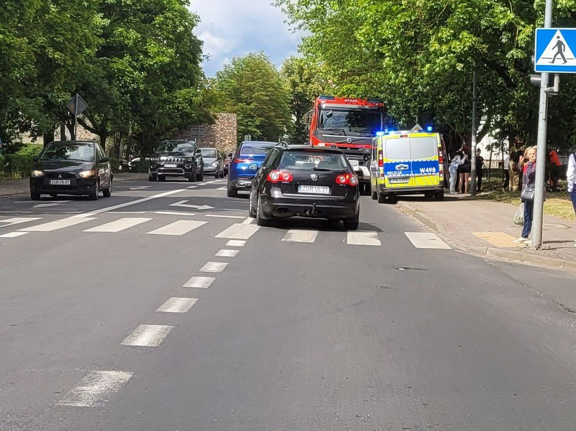 Wypadek w centrum. Kobietę przewieziono do szpitala